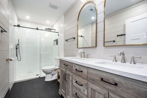 Shower, hair dryer, towels, soap - Timeless Architecture. Completely Modernized Luxury. Heart of Three Oaks! (Three Oaks)