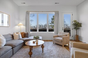 Smart TV - Amazing Panoramic Views From This Luxury Retreat, Enjoy The Sauna On Top Deck. (Chattanooga)