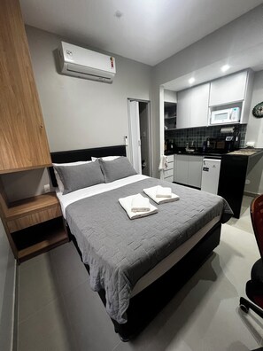 1 chambre, bureau, Wi-Fi gratuit, draps fournis