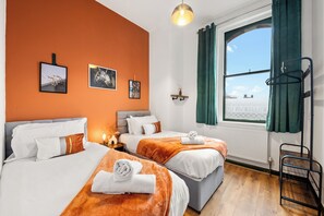3 bedrooms, desk, iron/ironing board, free WiFi