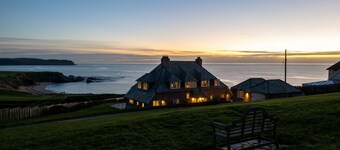 Yellow Sands -  a house that sleeps 10 guests  in 5 bedrooms