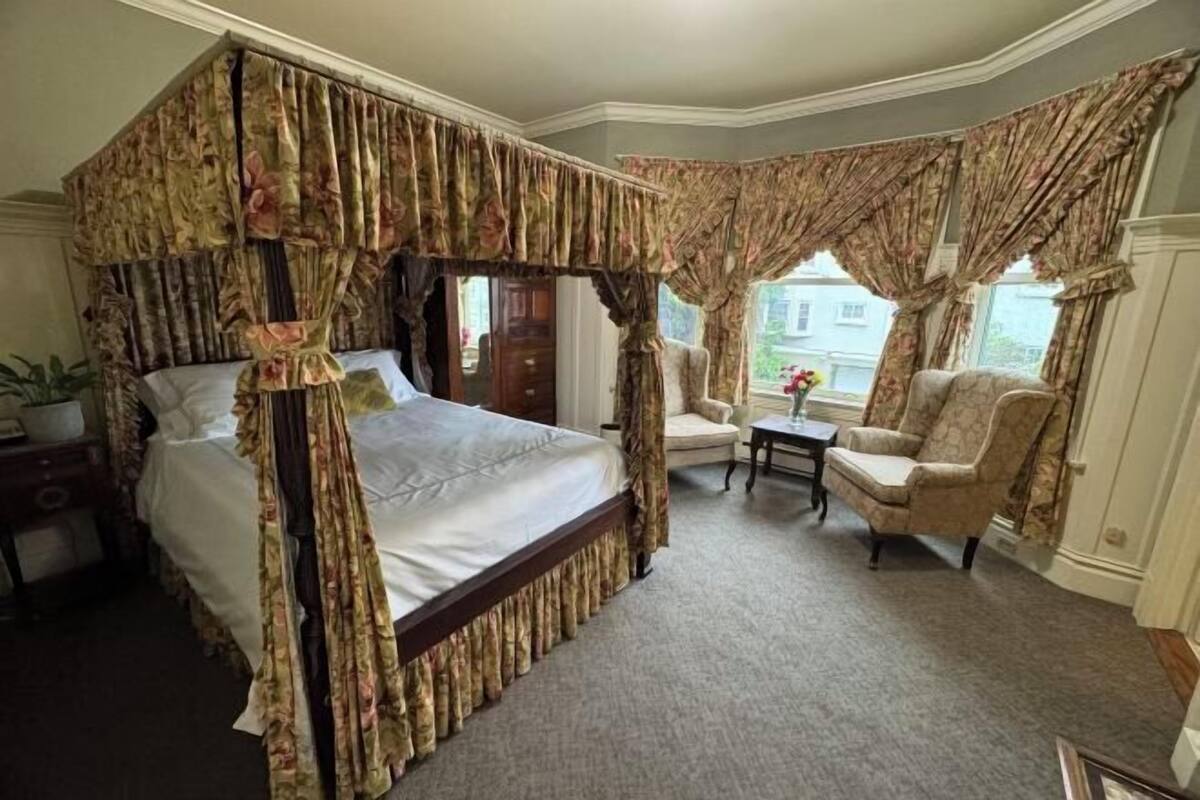 1 bedroom, premium bedding, individually decorated