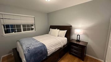 4 bedrooms, in-room safe, iron/ironing board, free WiFi