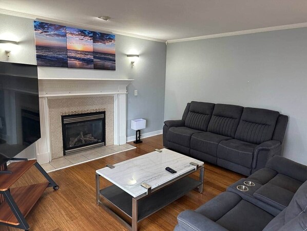 Téléviseur connecté, foyer