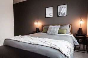 3 bedrooms, WiFi, bed sheets