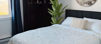 Quite 5 room home near the ocean in town