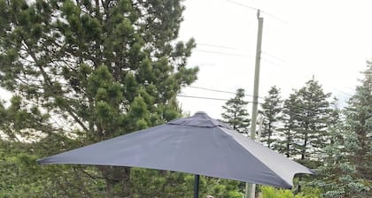 Quite 5 room home near the ocean in town