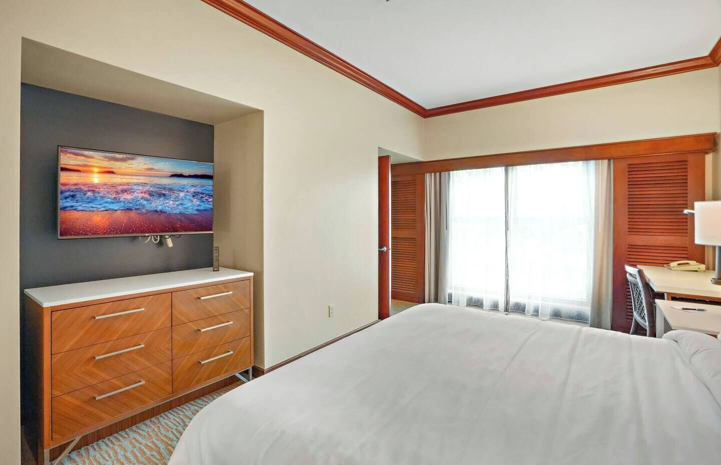 1 bedroom, in-room safe, desk, iron/ironing board