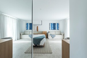 Quarto triplo luxo, vista para o oceano | Cofres nos quartos, cortinas blackout, quartos à prova de som