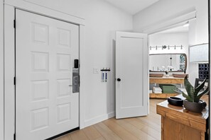 Interior - "The Albatross" One Bedroom Condo @ PGA Golf Villa (Port St. Lucie)