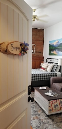 Aspen Inn - Summer Suite