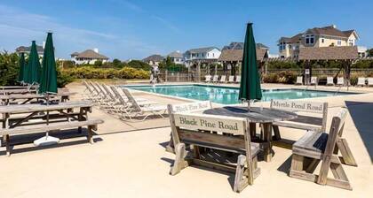 Pine Island Perfection - 3min to beach w Pool,Spa!