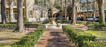 Spacious Studio in Haile Village
