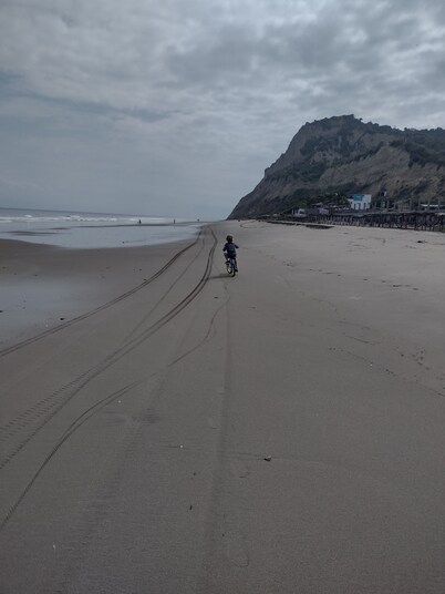 3-bedroom condo in enjoyable San Clemente with AC, WiFi