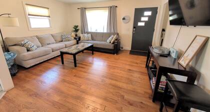 Charming 2-bedroom house in Auburn with AC