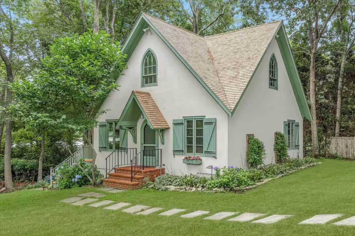 Traditional Cottage, 2 Bedrooms, Lake View (Pet not allowed) | デスク、ノートパソコン用作業スペース、アイロン / アイロン台、WiFi (無料)