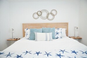 4 bedrooms, iron/ironing board, travel crib, free WiFi