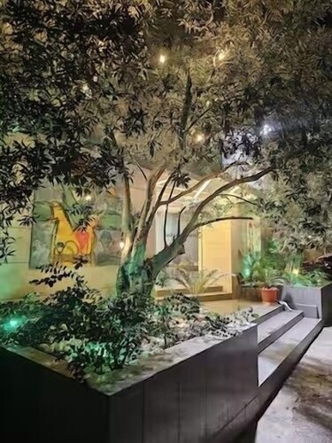 Spacious 3-bedroom apartment with AC, WiFi in fantastic Bayrut