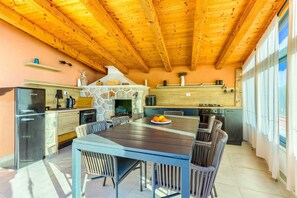 Dining - Villa Dolce Vita by MyWaycation (Ivan Dolac)