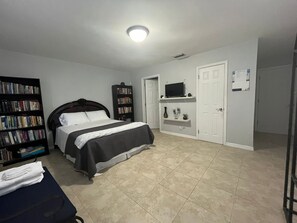 3 Schlafzimmer, Schreibtisch, Bügeleisen/Bügelbrett, kostenloses WLAN