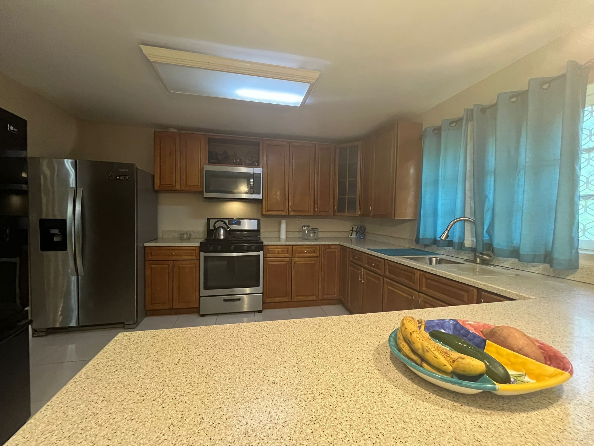 雪櫃、微波爐、焗爐、爐具