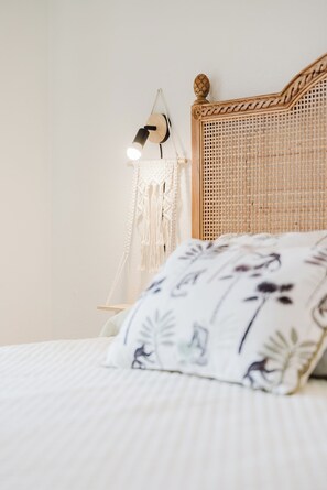 2 bedrooms, desk, iron/ironing board, travel crib