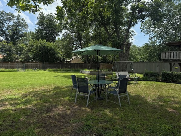 Outdoor dining