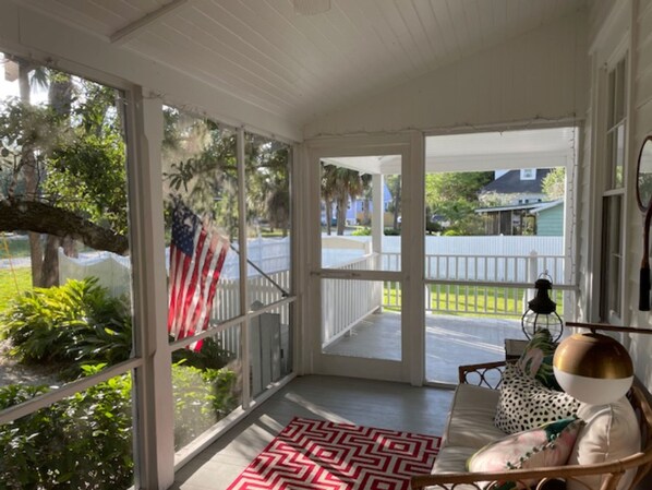 المنشأة من الداخل