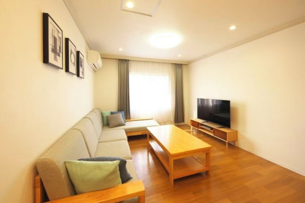 Deluxe Japanese Western Room