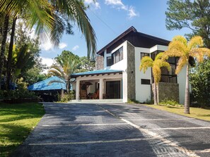 Exterior - Mountain views (Jarabacoa)
