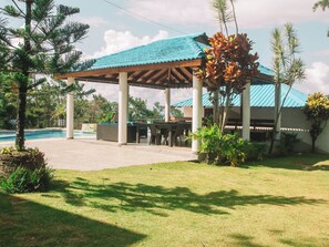 Outdoor dining - Mountain views (Jarabacoa)