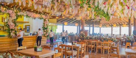 Bar (en el alojamiento)