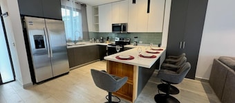 New Villa w/ Private Pool & AC, 5 mins walk to the beach!