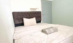 Room - Villa Kamar Tamu Selomartani (Kalasan)