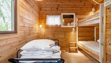 3 bedrooms, travel cot, free WiFi