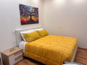 1 bedroom, WiFi, bed sheets - Manuel's House (Legnano)