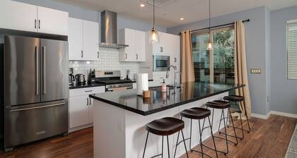 Modern 2 bed/ 2.5 bath home with functional with a dedicated work space.