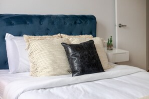 2 Schlafzimmer, Schreibtisch, Bügeleisen/Bügelbrett, kostenloses WLAN