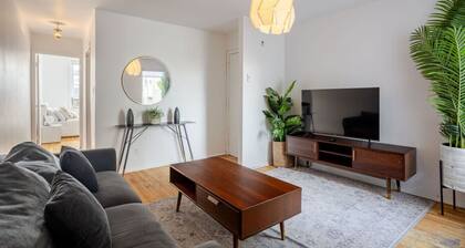 Bright 2BR in Plateau Mont-Royal | Downtown