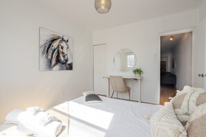 2 bedrooms, desk, iron/ironing board, free WiFi