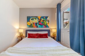 2 Schlafzimmer, Schreibtisch, Bügeleisen/Bügelbrett, kostenloses WLAN