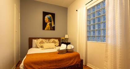 Cityside 3BR – Downtown Living in Plateau