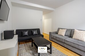 Smart TV - Spacious & Trendy 2BR – Heart of Montreal (Montréal)