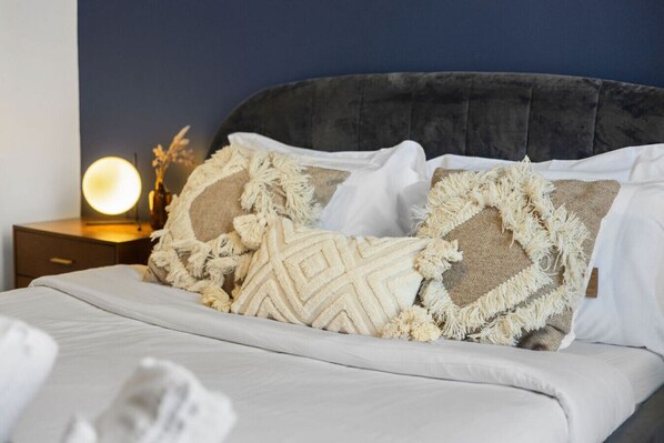 4 bedrooms, desk, iron/ironing board, free WiFi