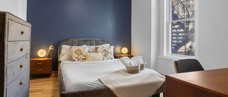 4 habitaciones, escritorio, tabla de planchar con plancha y wifi gratis