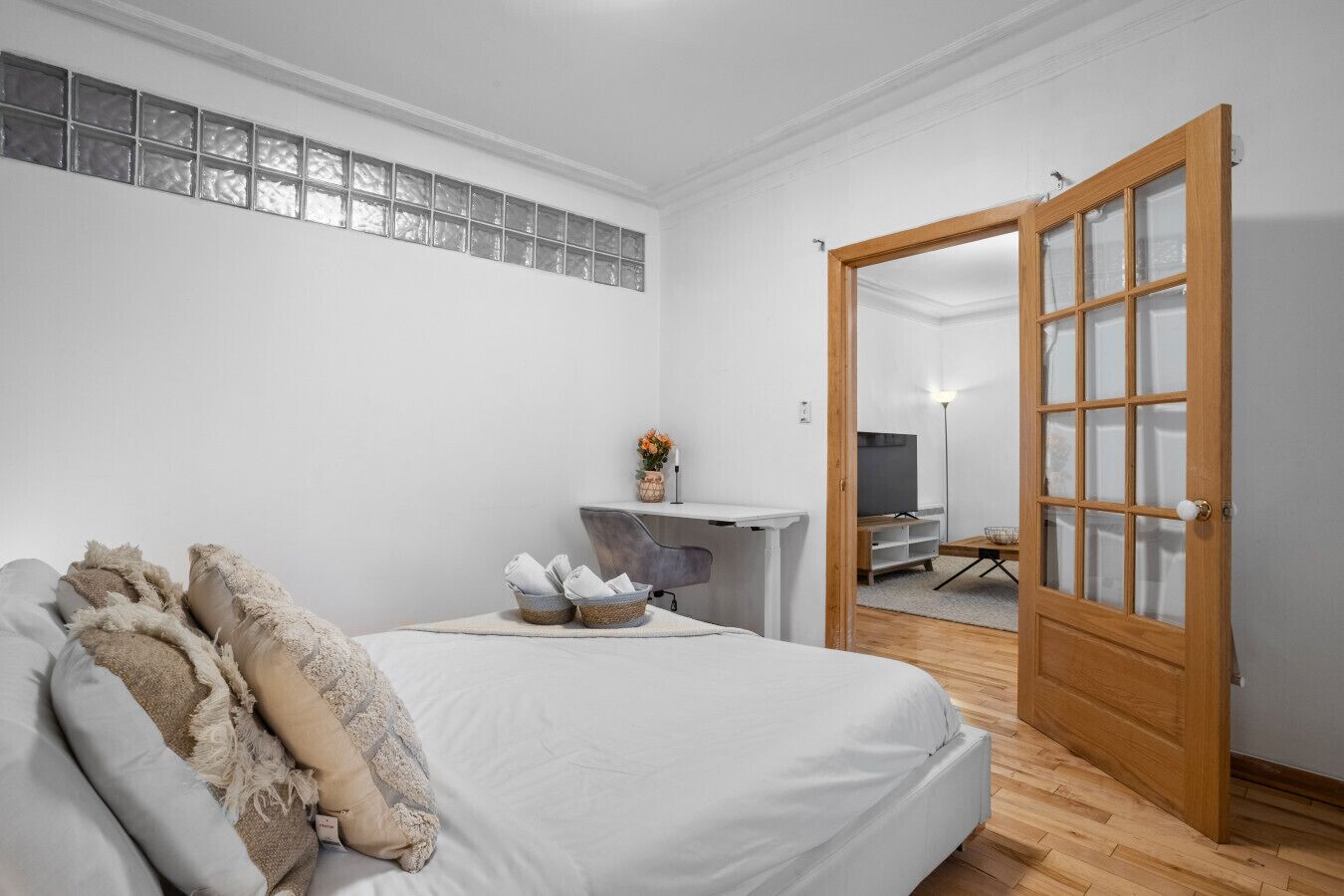 4 Schlafzimmer, Schreibtisch, Bügeleisen/Bügelbrett, kostenloses WLAN