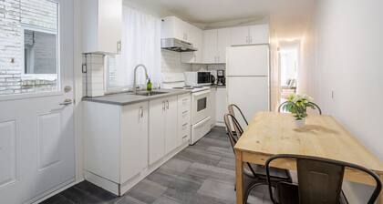 Charming 2BR in Plateau Mont-Royal