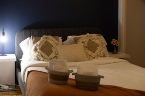 5 Schlafzimmer, Bügeleisen/Bügelbrett, kostenloses WLAN, Bettwäsche