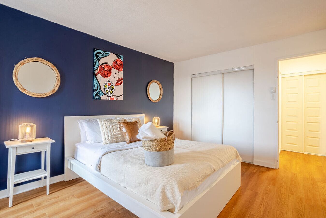 1 chambre, bureau, fer et planche à repasser, Wi-Fi gratuit