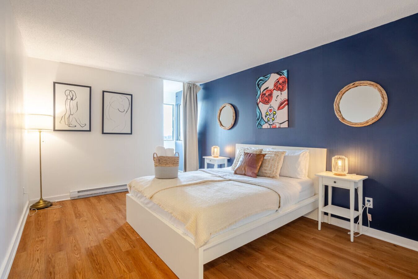 1 habitación, escritorio, tabla de planchar con plancha y wifi gratis 